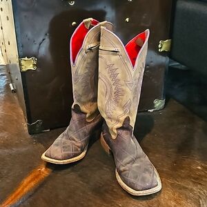 Macie Bean cowgirl square toe boots 8M Purple Patch Work "Call me maybe" M9095